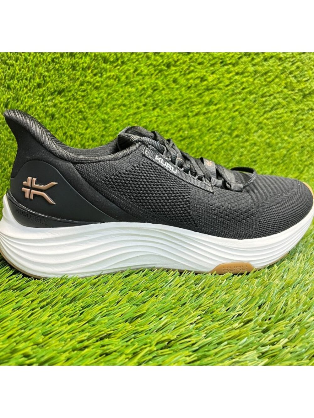 Kuru Atom 2 Womens Size 9.5D Black White Athletic Running Walking Shoes Sneakers